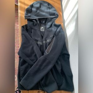 Nike Tech Fleece Zip Up Hoodie